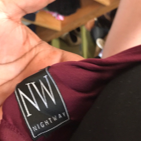 formal dress has slits in bottom all around - Picture 6 of 7